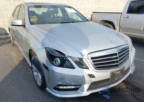2013 Mercedes-Benz E 350 z USA, uszkodzony, nr VIN WDDHF5KB3DA723120
